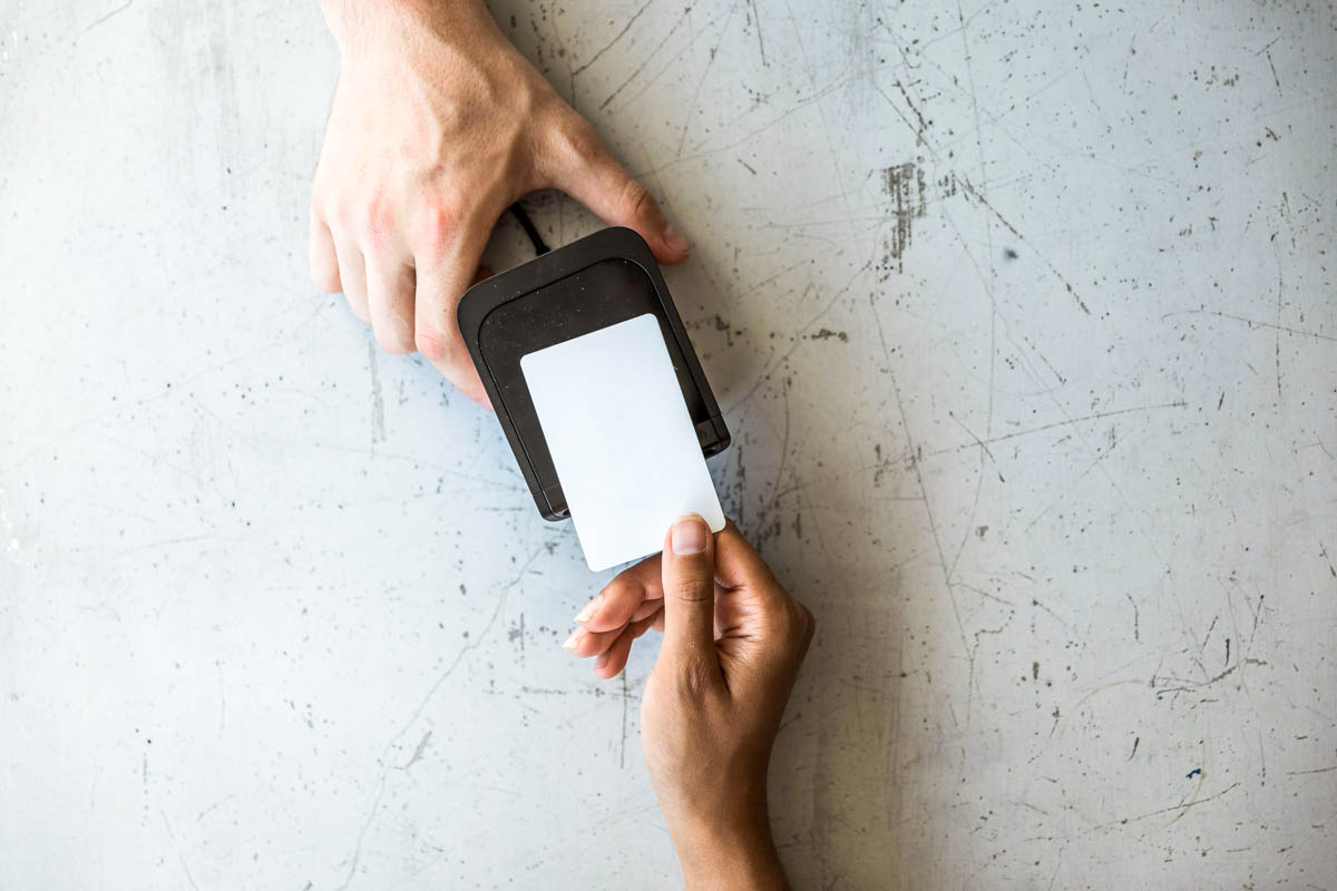 スマホ決済（PayPay, LINE Pay）が使用できるようになりました