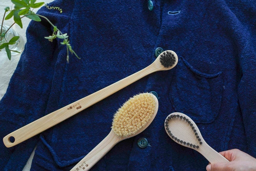 かなやブラシさんの天然毛の歯ブラシやボディブラシが入荷しています。