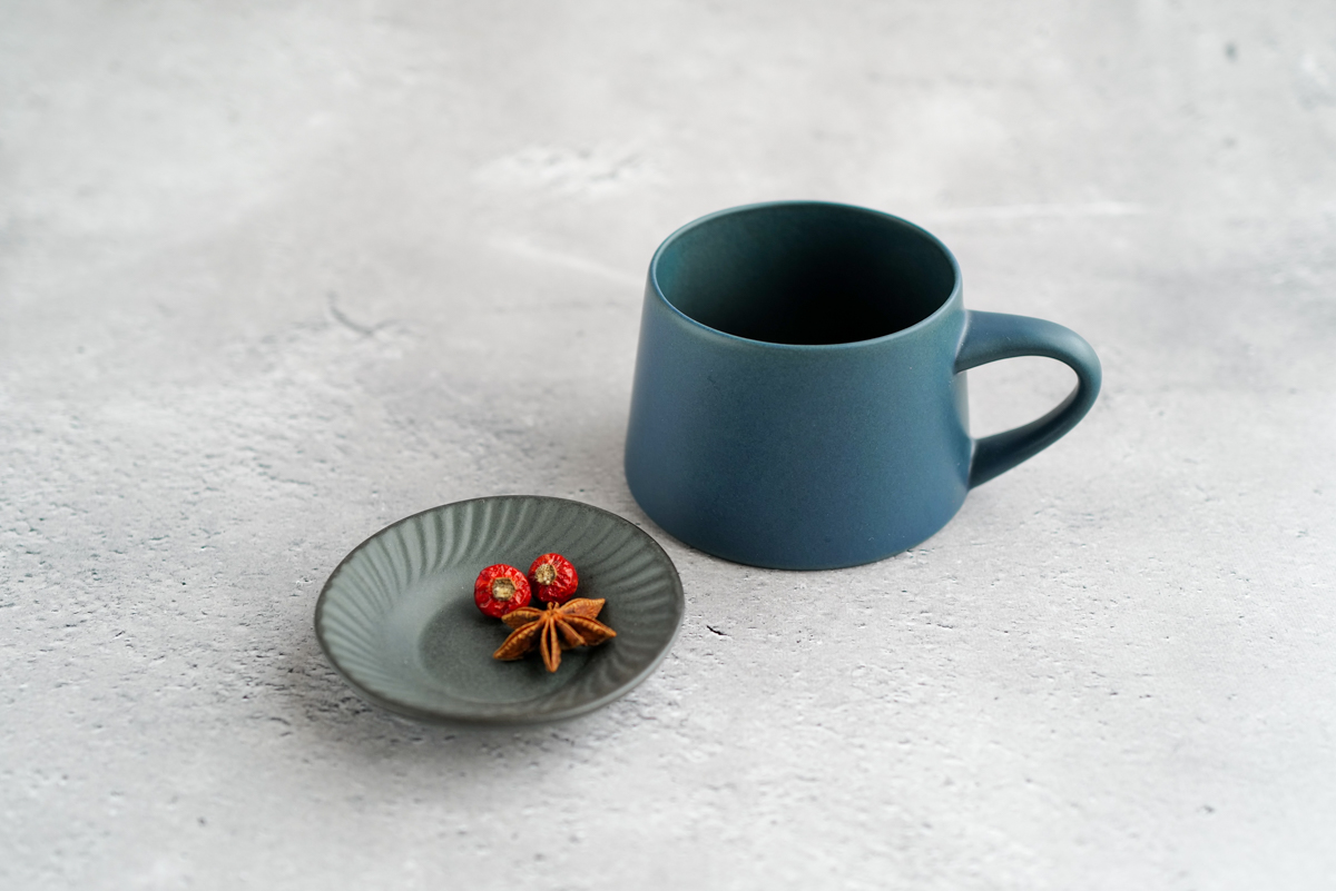 KANEAKI SAKAI POTTERYさんの作品が入荷しています。