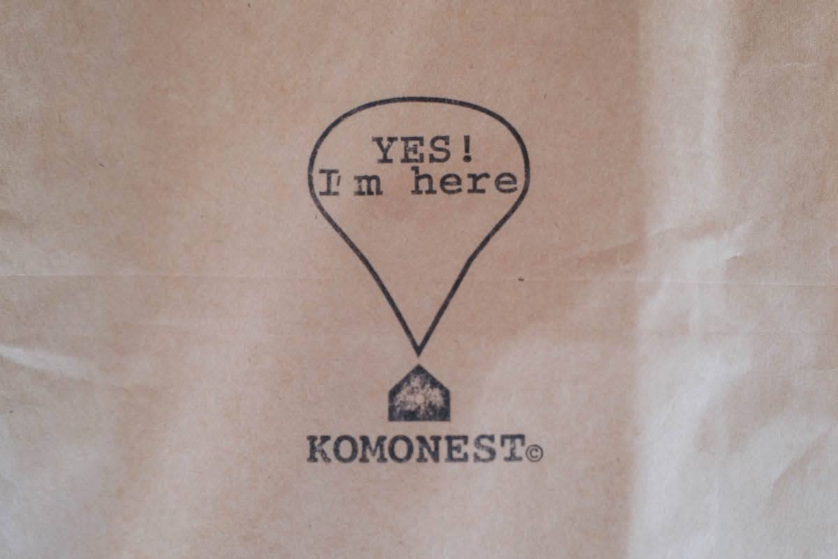 東京都で制作をされている、KOMONESTさんの作品が入荷しました。