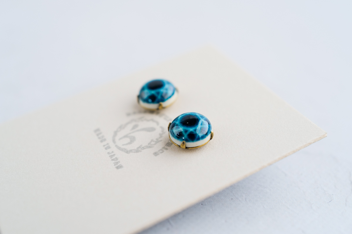 栃木県で制作をされている、森本浩司さんのアクセサリー作品が新・再入荷しています。