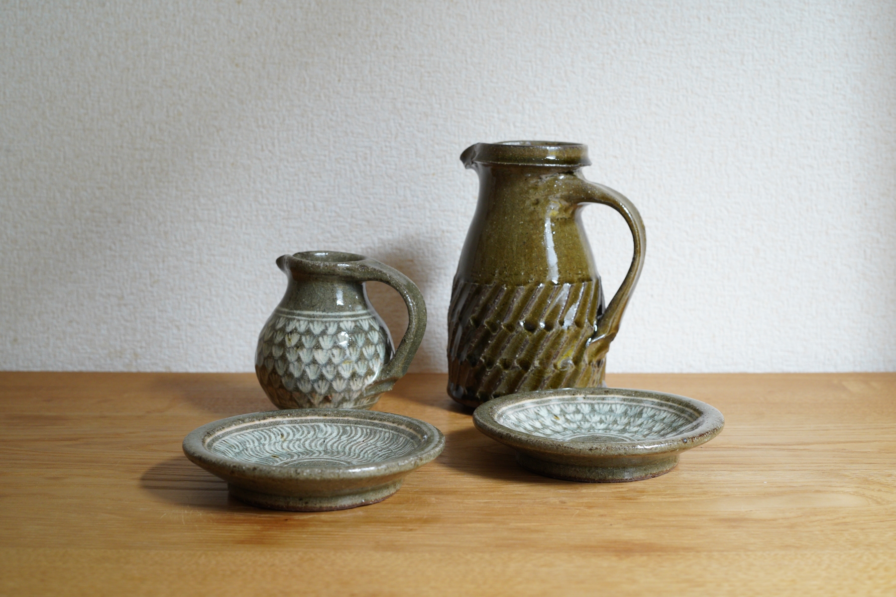 岐阜県土岐市で作陶されている、岡村宜治さんの作品が入荷しています。