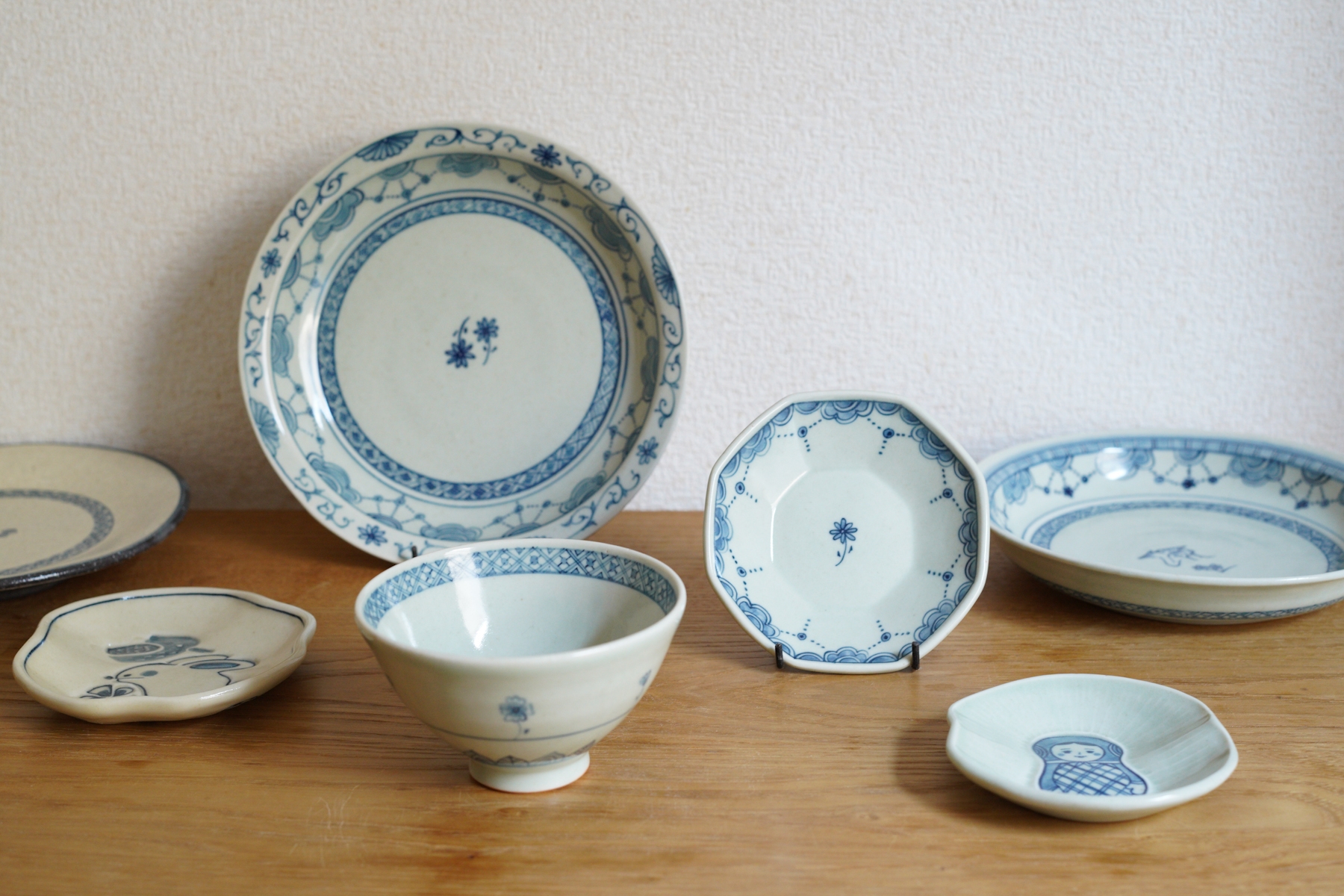 茨城県笠間で作陶されている、新島佐知子さんの作品が入荷しました。