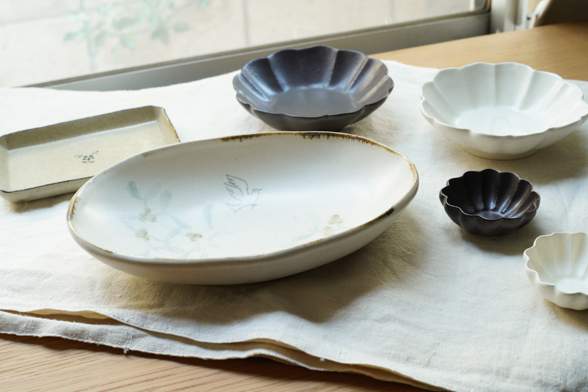 栃木県益子町で制作をされている、鈴木しのぶさんの作品が入荷しました。