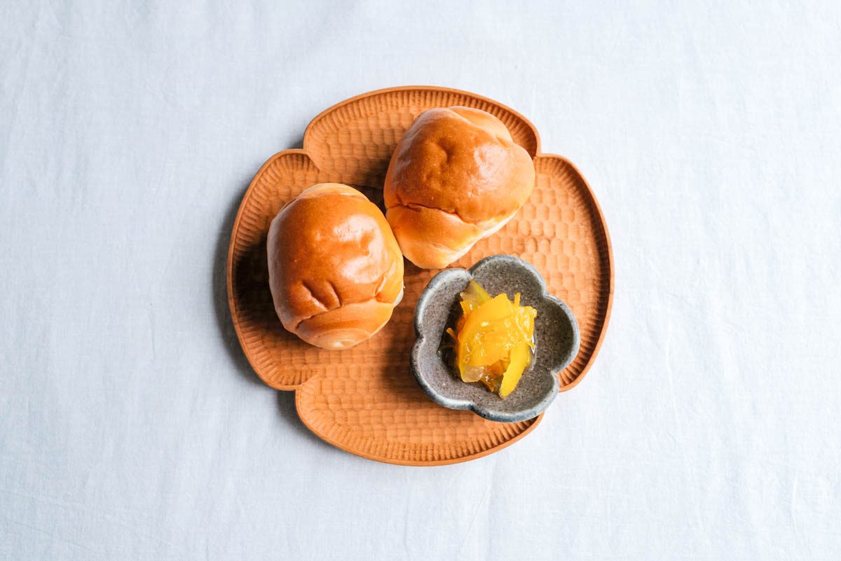 高塚和則さん（木工房玄）の花形パン皿 - 中